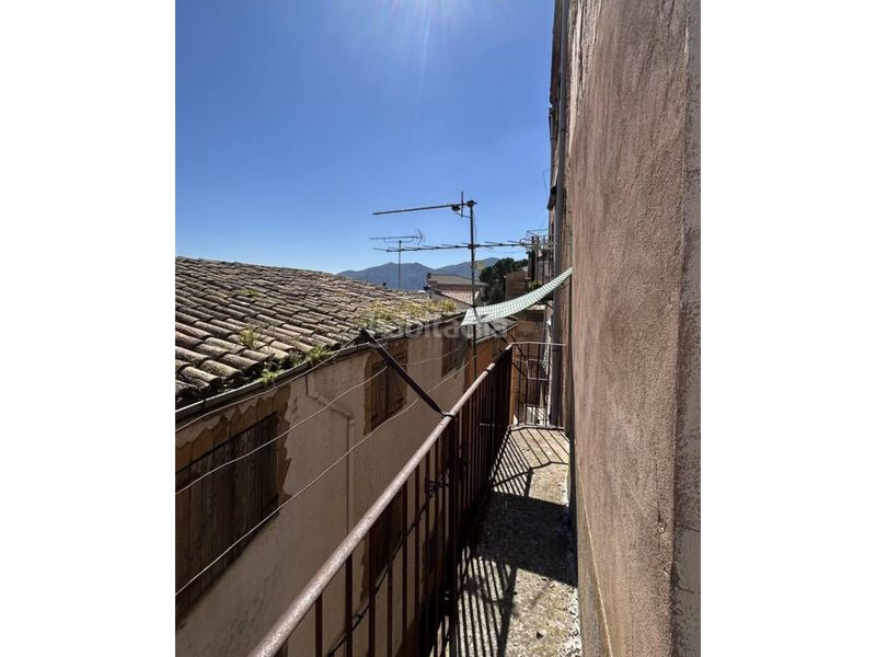 Foto 374d91a4-ec6f-401e-8925-761e1f8bd5b6. Casa amb aparcament a Foradada