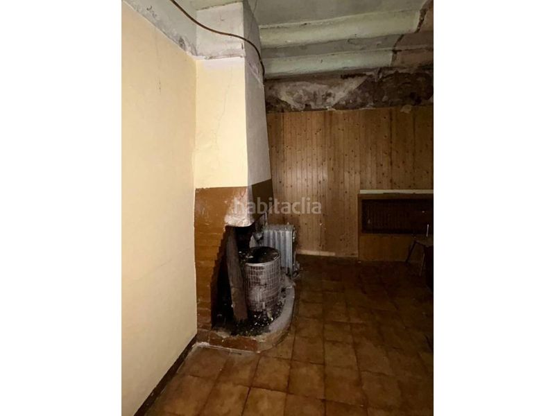 Foto 38095d3f-d569-4ec4-9f13-f255d1e630ec. Casa amb aparcament a Foradada