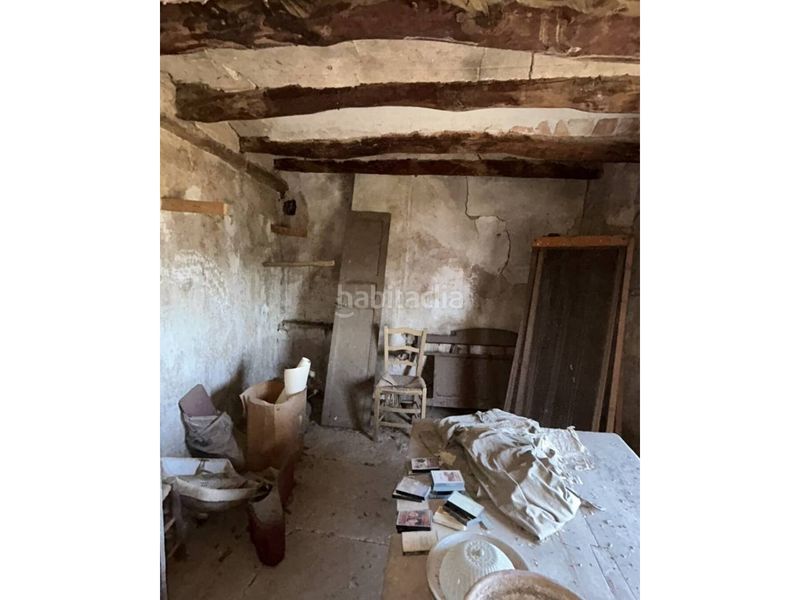 Foto b0b05945-bce8-4c90-ace4-b7fb70b89f2d. Casa amb aparcament a Foradada