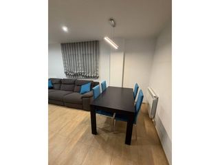 Location Appartement  Calle rosselló. Pis amb magatzem i traster en lloguer