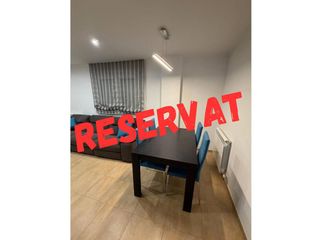 Location Appartement  Calle rosselló. Pis amb magatzem i traster en lloguer