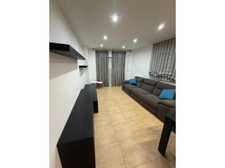 Rent Flat  Calle rosselló. Pis en lloguer amb magatzem i traster a ponts