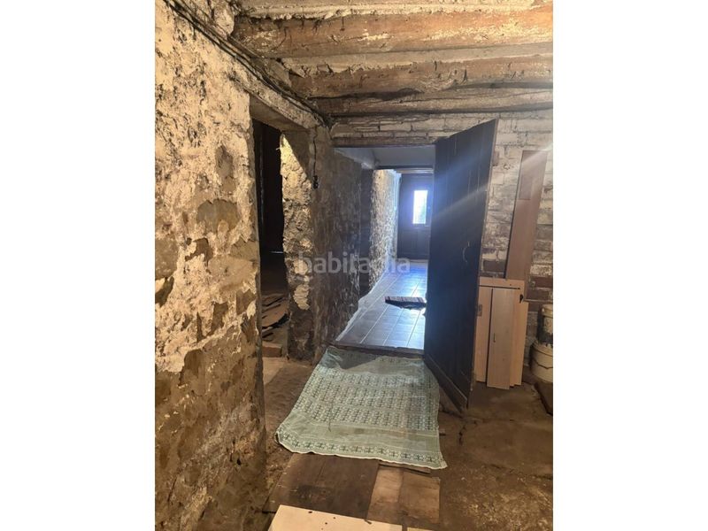 Foto a255b52b-0855-4e4d-aa76-9be799045c03. Casa amb aparcament a Artesa de Segre