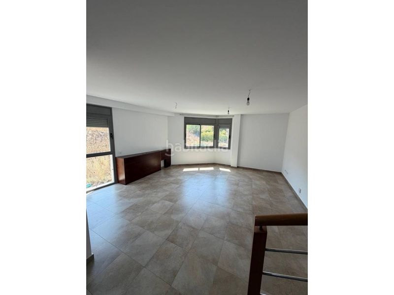Foto 0ea8f140-8af3-4434-b109-90b024ab75ef. Casa amb calefacció aparcament a Artesa de Segre