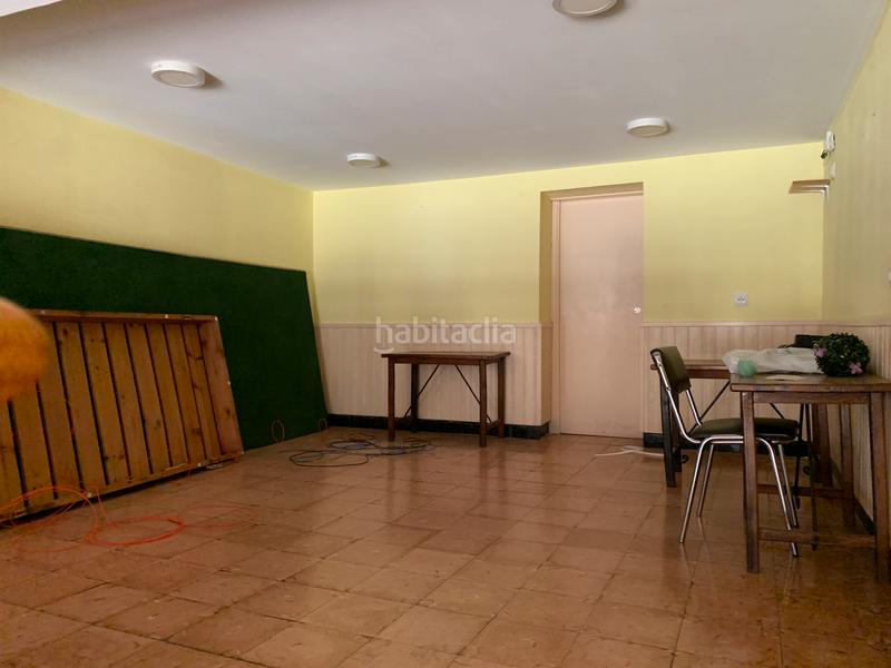 Foto ef1784f1-5b75-4319-9e5e-8aab0f551a99. Edificio edifici + pati en venda a en Ponts