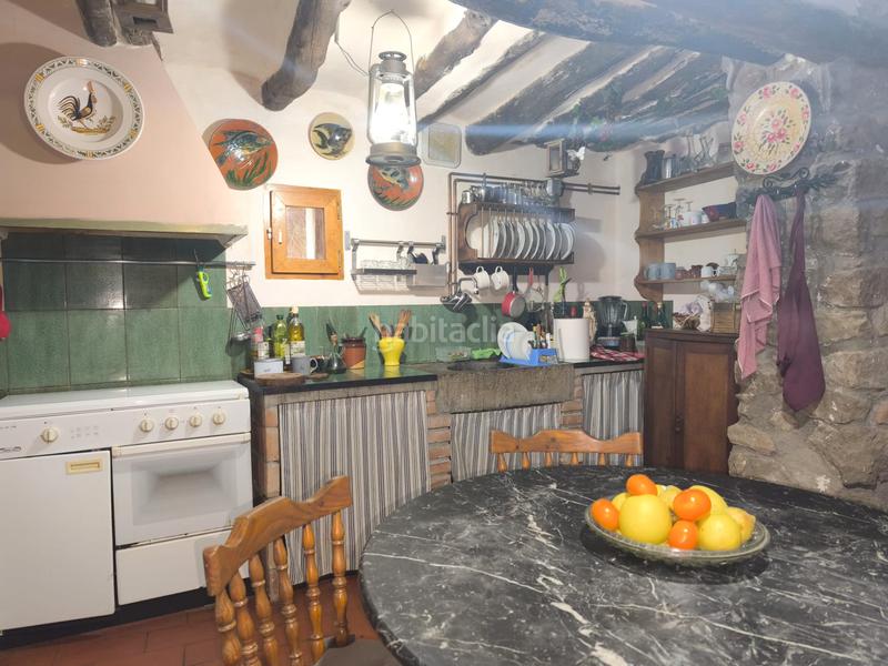 Foto f2bfe6e9-c3c1-4a8c-9f36-6334bf7dbd6a. Maison avec parking dans Artesa de Segre