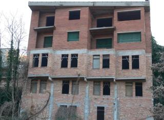 Edifici  Carrer prat de la riba. Edificio en construcción en venta en artesa de segre