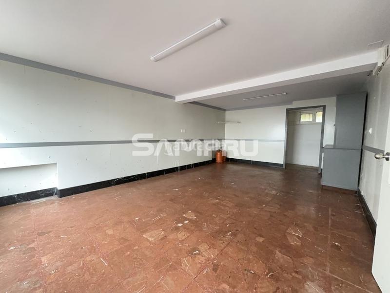 Foto 4c3a4bc9-82dd-41f4-8443-2fc2d14ecc7b. Local comercial a Eskoriatza