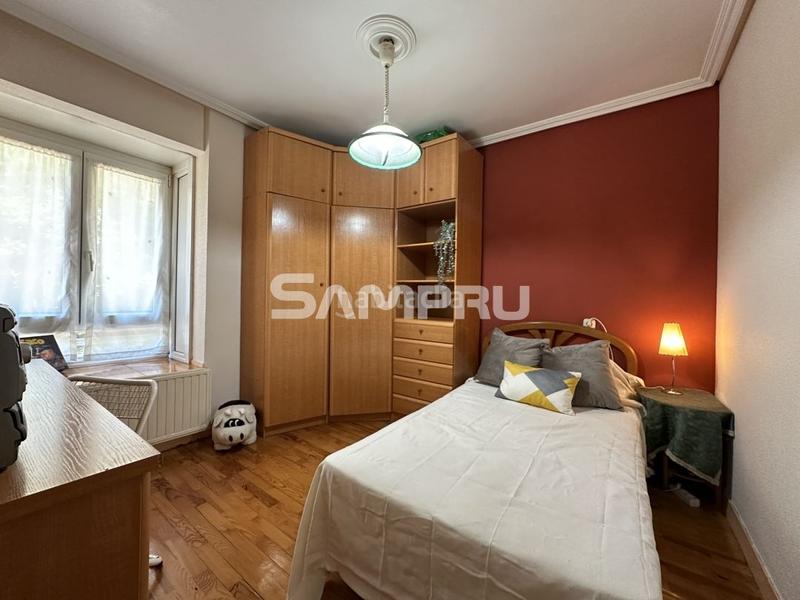 Foto d822c8a4-450b-41ff-80a2-4064752cb7be. Piso se vende piso en obenerreka con camarote de 8m2 en Arrasate o Mondragón