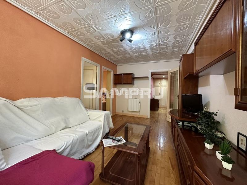 Foto df7376c1-6c13-4a9c-85d9-e2833cf8b713. Piso se vende piso en obenerreka con camarote de 8m2 en Arrasate o Mondragón