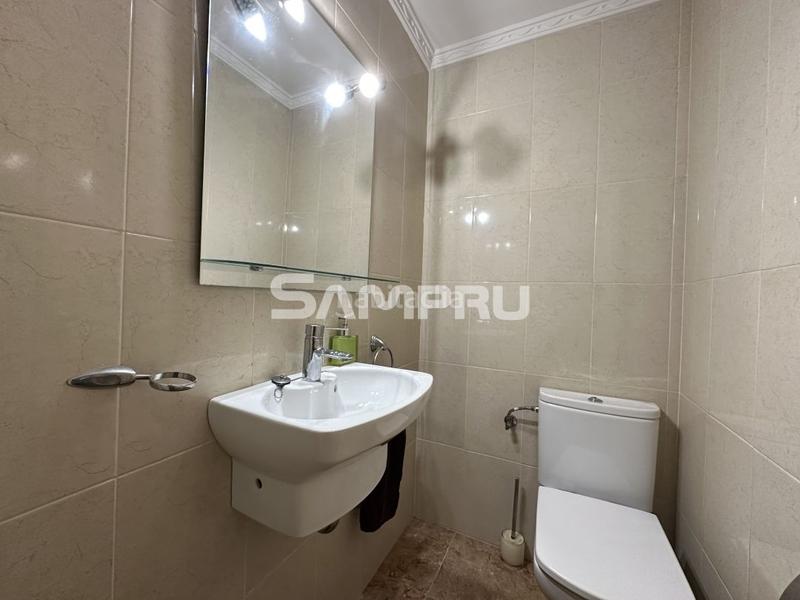 Foto f023f820-b9af-40b0-80de-9f0afaea1e50. Piso se vende piso en obenerreka con camarote de 8m2 en Arrasate o Mondragón