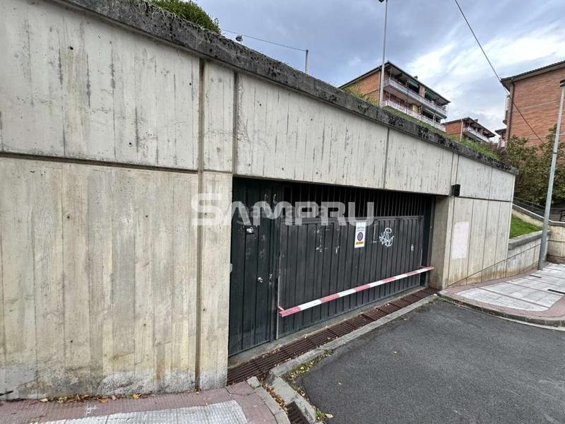 Foto d13ba353-f53e-447c-bbd7-81a206b8c3d3. Posto auto in Arrasate o Mondragón