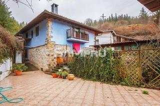Pis en Arrasate o Mondragn. Meatzerreka, encanto rustico, naturaleza y relax en estado puro.