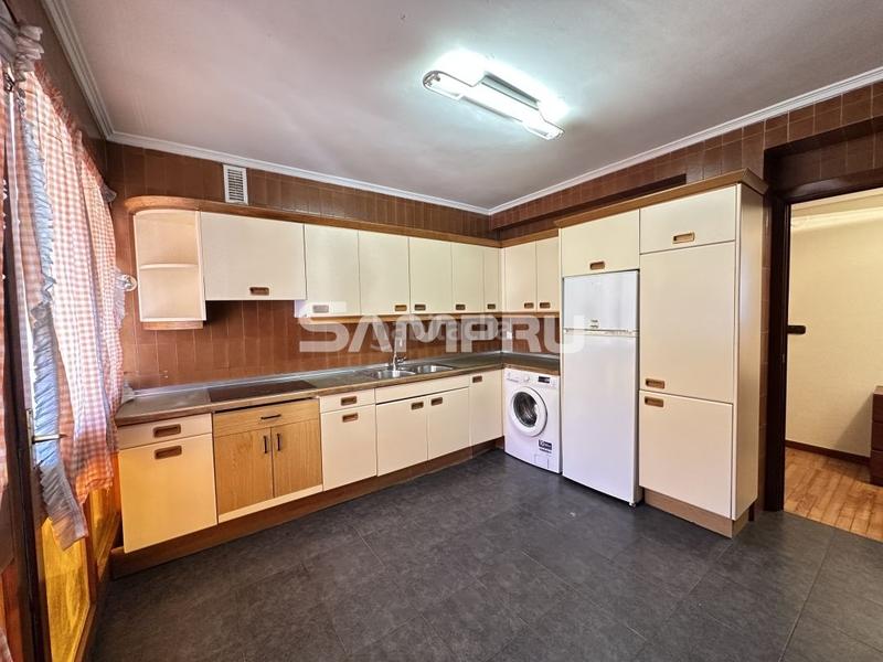 Foto 44119030-e615-49ab-9953-4d5de78376d1. Appartamento con riscaldamento parcheggio in Arrasate o Mondragón