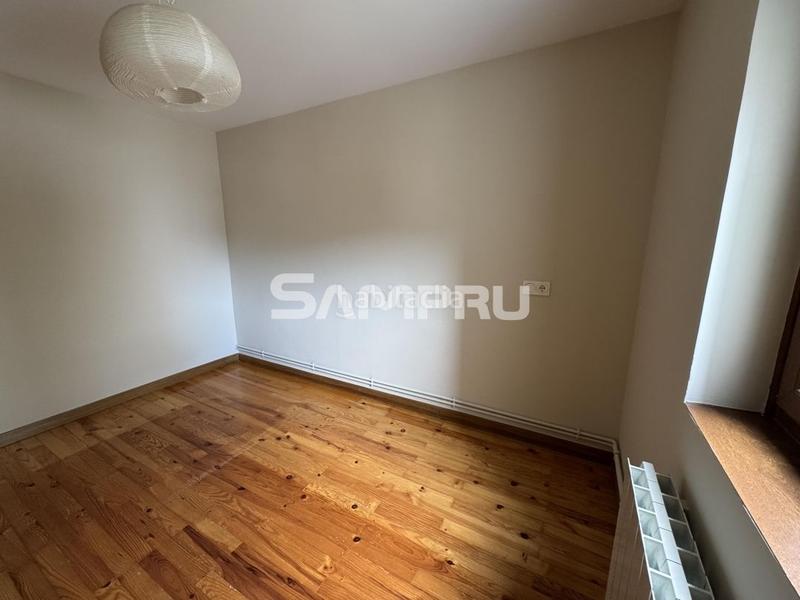 Foto e28cdc01-fd8b-4b81-b7a1-30391ea612a0. Pis amb calefacció aparcament a Arrasate o Mondragón