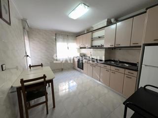 Pis a Arrasate o Mondragón. Zerkaosteta, 3 habitaciones ascensor y camarote