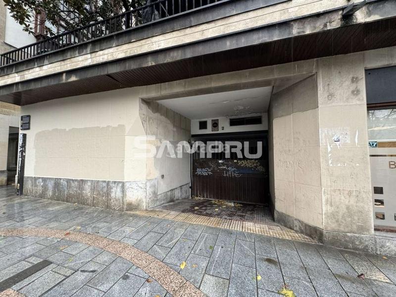 Foto ed9eb973-8043-4173-9588-b94e0441bcb8. Lloguer aparcament cotxe a Arrasate o Mondragón