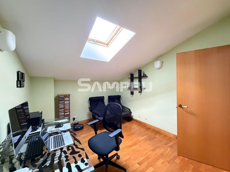 Foto 0dda924c-6040-4bc5-b482-c28afdc5459e. Casa adossada amb calefacció aparcament a Bergara