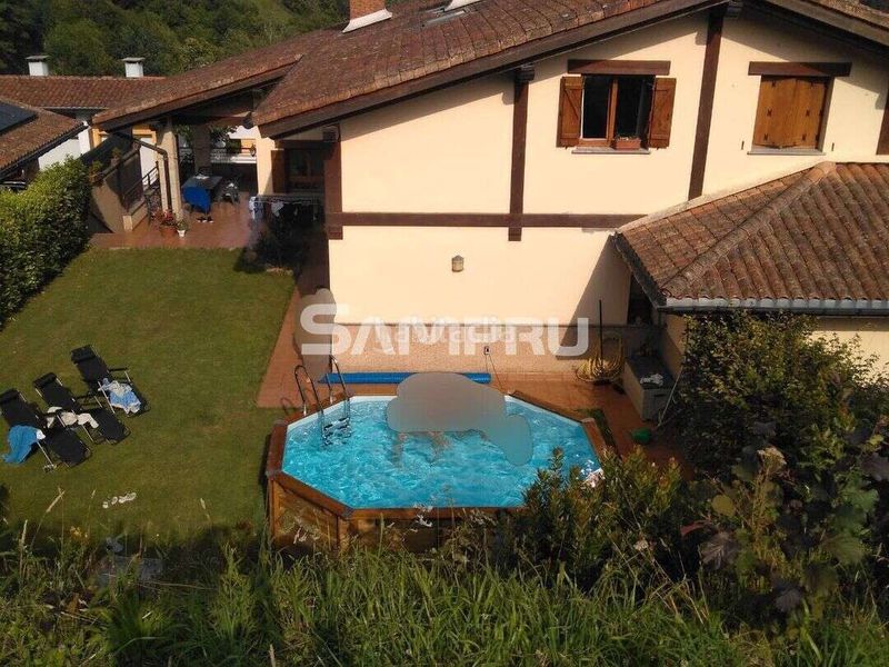 Foto 75ed2598-19ac-4abb-a920-4dbd984f0f37. Casa adossada amb calefacció aparcament a Bergara