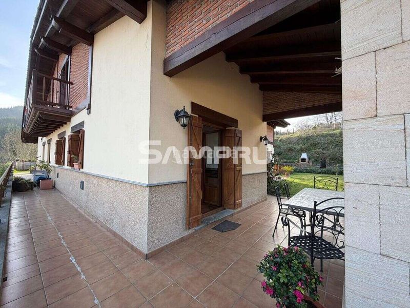 Foto 792a4d81-91d7-4432-8402-c0d86645488a. Casa adossada amb calefacció aparcament a Bergara