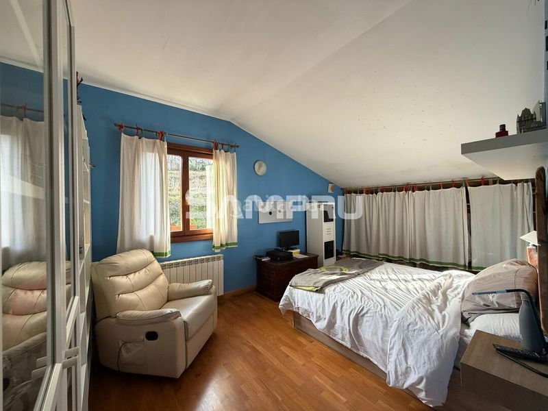 Foto e02a497d-6d87-4f23-905e-1d0b970177fc. Casa adossada amb calefacció aparcament a Bergara