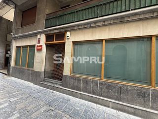 Business premise in Arrasate o Mondragón. Bar en funcionamiento