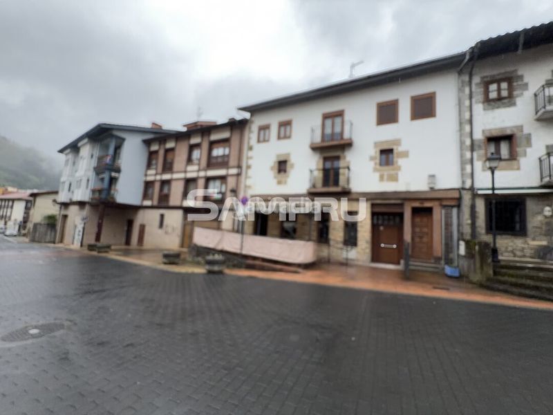 Foto dffbc542-f1ed-4baa-931d-a4e5a24c253e. Piso  céntrico con ascensor a cota 0 en Aramaio