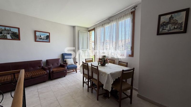Foto 1d7e8fa1-a5ae-4502-b69f-dd5701fe8880. Casa amb calefacció a San Asensio