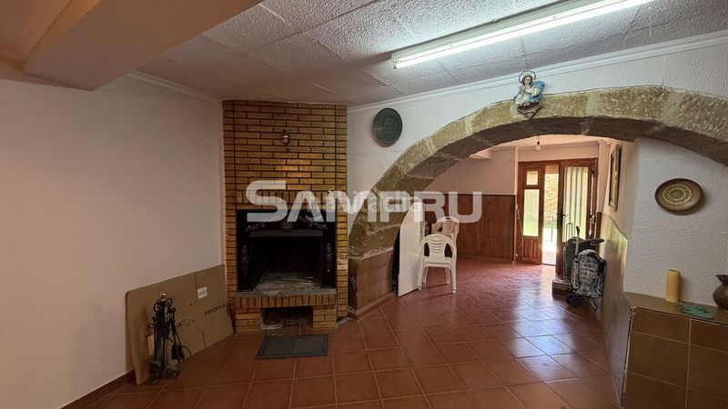 Foto 3e9db5a8-3e35-4677-9677-7845c70b29a5. Casa amb calefacció a San Asensio