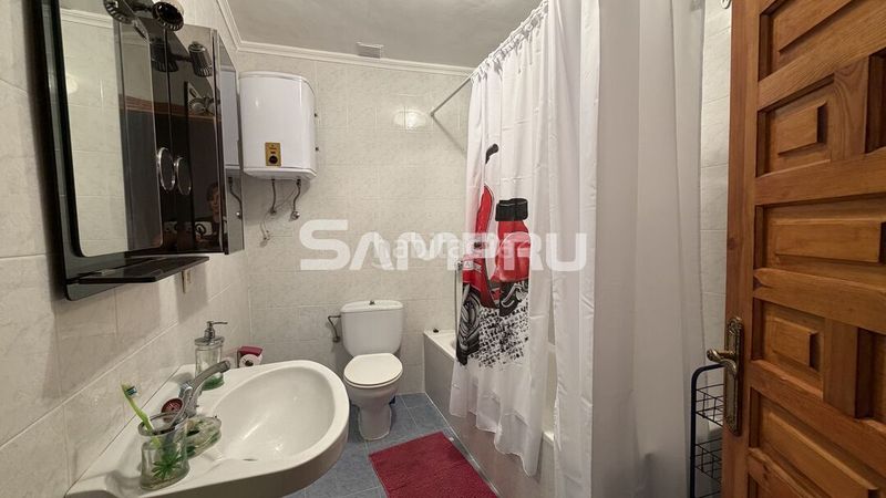 Foto f1d2b86b-4e20-4dcf-8be9-378e3f793c01. Casa amb calefacció a San Asensio
