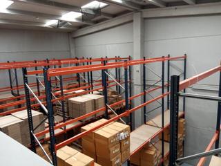Nau industrial a Abrera