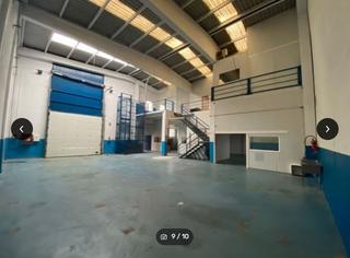 Rent Industrial building in Can Roqueta