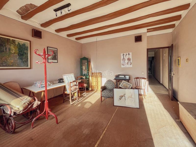 Foto b310f7ae-f5b9-4911-8fa8-a23a50f31051. Casa adosada en Nucli Urbà Esparreguera