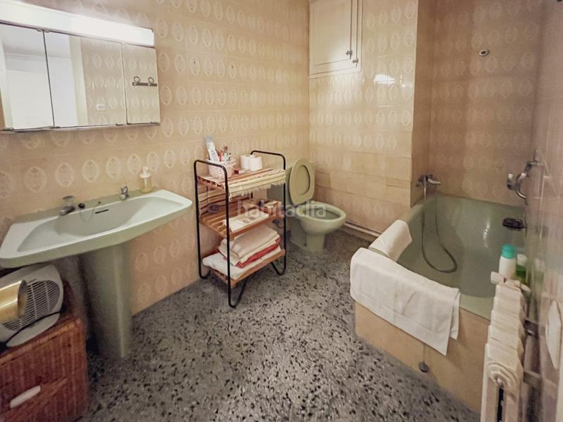 Foto 1b8468e2-97b6-4f58-94c3-db57b3a78940. Casa adosada en Nucli Urbà Esparreguera