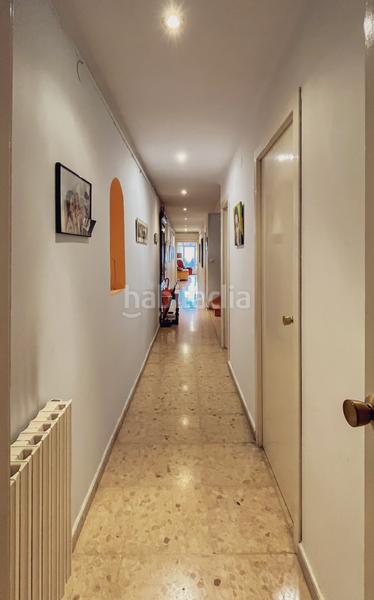 Foto a01aad16-265e-453f-a126-0a18a038260b. Casa adosada en Nucli Urbà Esparreguera
