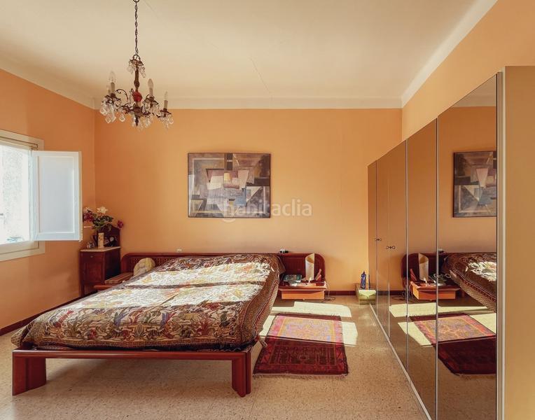 Foto c23d97a4-93c0-4cc3-9141-506bd49770ec. Casa adosada en Nucli Urbà Esparreguera
