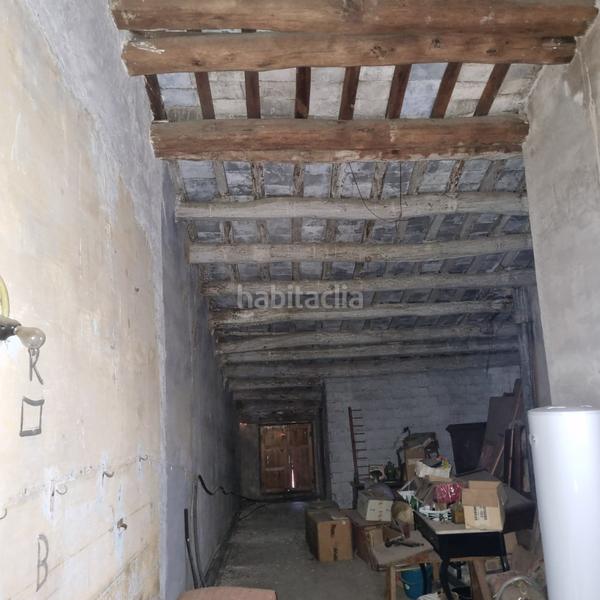 Foto fcf5decb-a5d5-4b58-896f-9d2c47bf97c4. Casa adosada en Nucli Urbà Esparreguera
