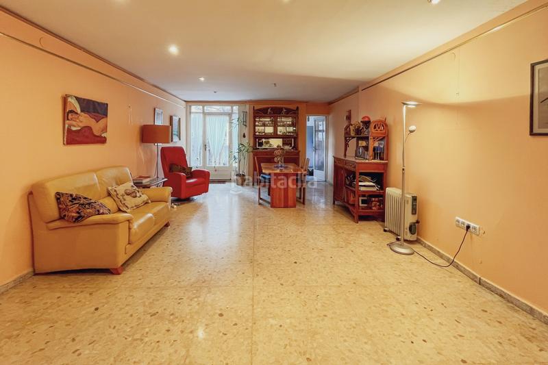 Foto 1db4d470-a157-4356-a467-98351a1c9d19. Semi detached house with heating parking in Nucli Urbà Esparreguera