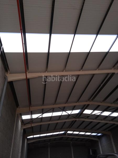 Foto 6b913833-9db9-4556-885c-57973fe41d08. Rent industrial building in Abrera