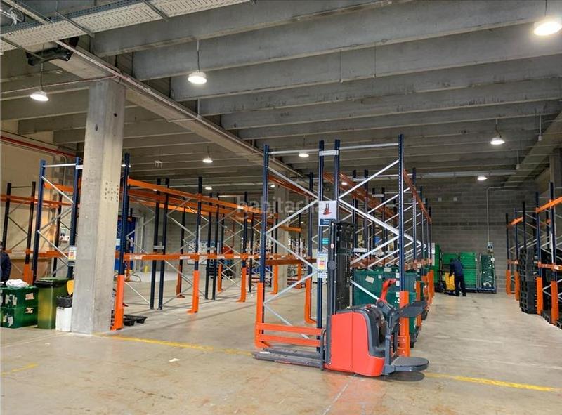 Foto cbf9c628-b68a-468a-b038-ac6b88be4ef2. Rent industrial building in Mas Rampinyo - Montcada Nova - Carrerada Montcada i Reixac