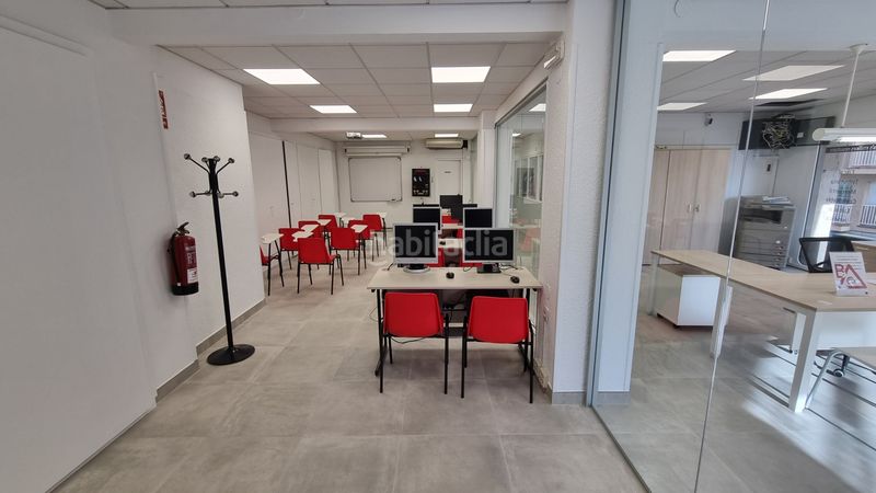 Foto 264c9e1c-c889-49f2-8744-69a933980590. Miete büro mit heizung in Abrera