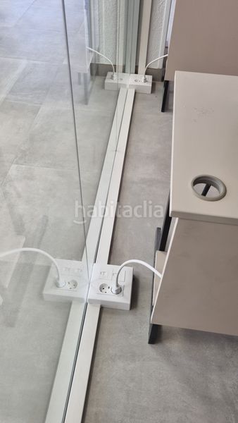 Foto 74dd6cbe-8eb8-4a10-937e-4a2b67b950b2. Miete büro mit heizung in Abrera