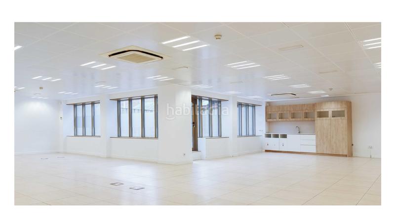 Foto 230d10ab-7996-494f-a1f9-b057e93dbefb. Location bureau avec parking dans Sagrada Família Barcelona