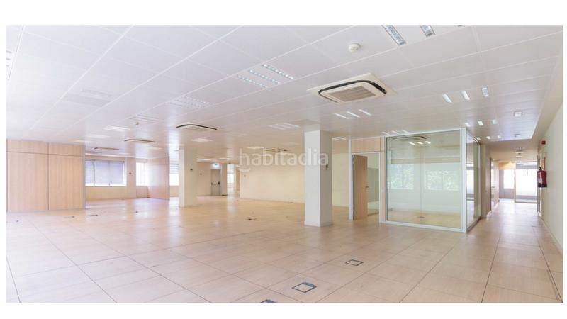 Foto 8c4124f3-f0a2-4605-9c28-d32d73e1b07d. Location bureau avec parking dans Sagrada Família Barcelona