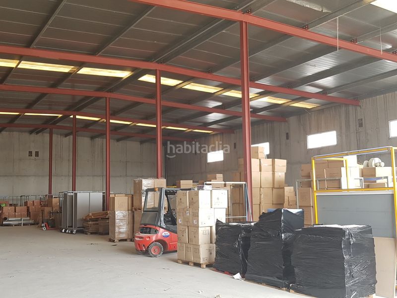 Foto 2f1a3037-f0bf-4a7c-b0f2-ecc8bb28fbb1. Nau industrial a Tàrrega