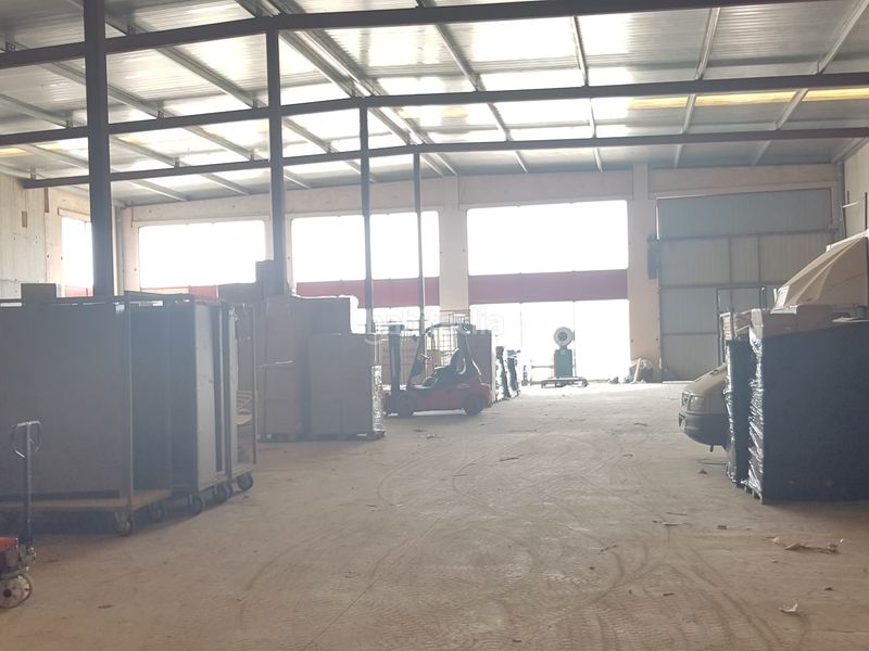 Foto 5d002c6e-0725-4894-a7a7-1355add0aa6a. Nau industrial a Tàrrega