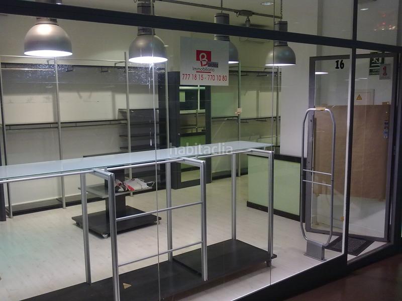 Foto b86bce85-3acc-49a2-afbe-35888f9b9a97. Location local commercial dans Nucli Urbà Esparreguera