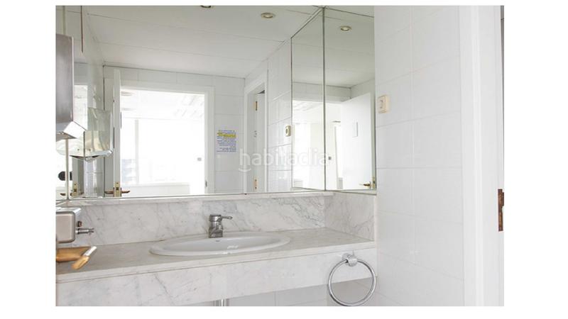 Foto 49342166-cd99-45f1-a8ae-602ad734f5b2. Location bureau avec parking dans Hostafrancs Barcelona