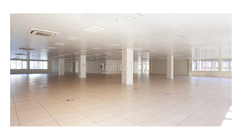 Foto 73721b3e-9376-48b2-8360-a562fd2fcc5d. Location bureau avec parking dans Sagrada Família Barcelona