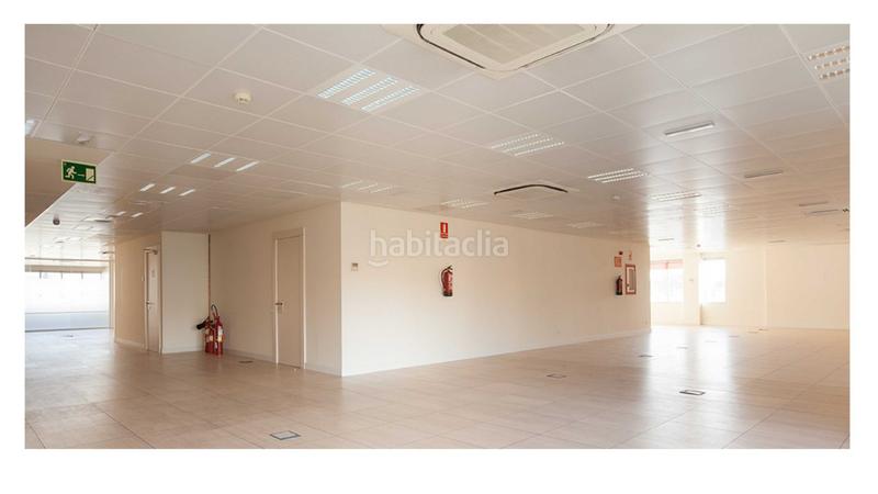 Foto 6b3f59b8-26c3-4cd4-9639-7a9294645281. Miete büro mit parking in Sagrada Família Barcelona